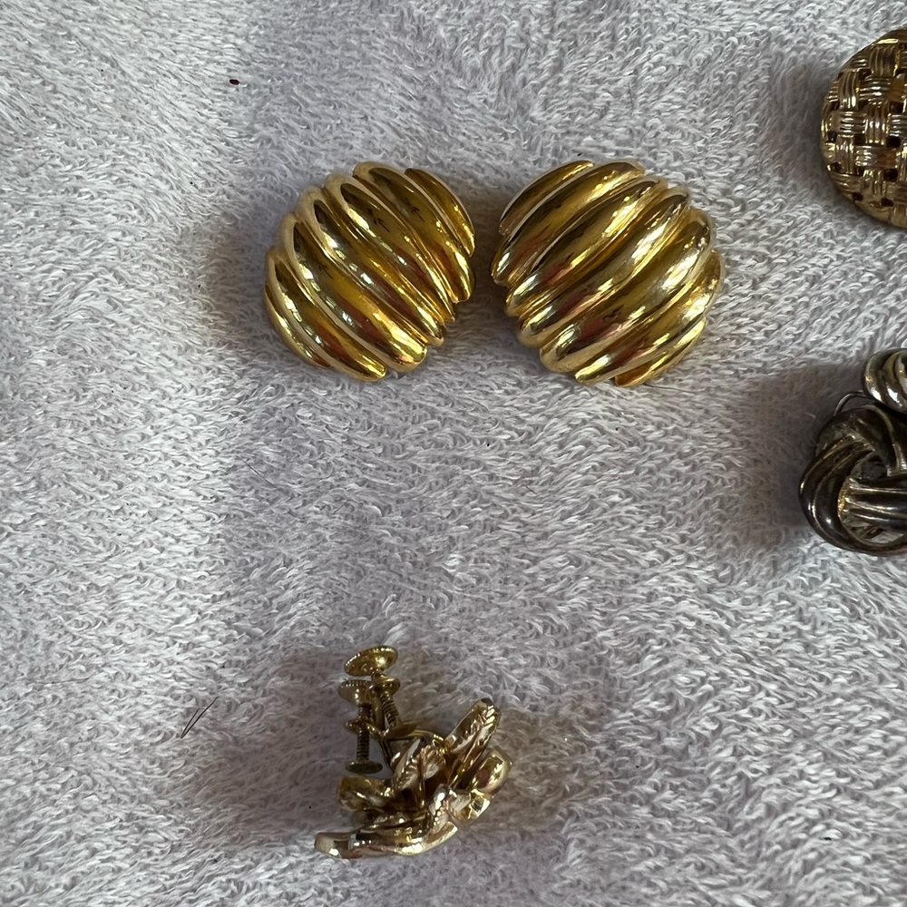 Vintage 6 pairs fashion earrings clip ons and pierced - Picture 4 of 4